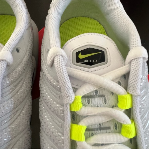 ✔️NIB✔️ NIKE Air Max Plus Retro Air Max Logo GS - Picture 8 of 12